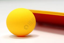 胖了？美媒晒浓眉训练图配文：浓眉的肚子从衣服里露出来了！